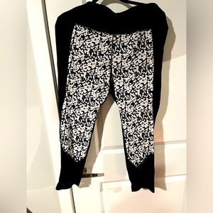 AVIA Active Wear Black/White Speckled Leggings - Size XL